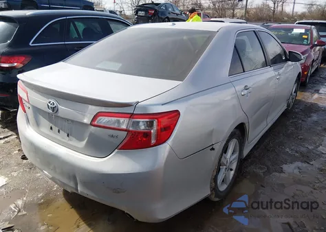 2012 Toyota Camry Se z USA, uszkodzony, nr VIN 4T1BF1FK3CU029555